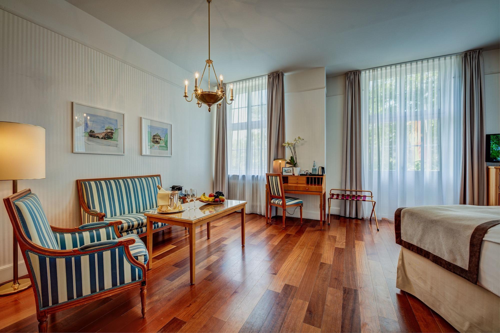 Schlosshotel Karlsruhe Hotel 4*