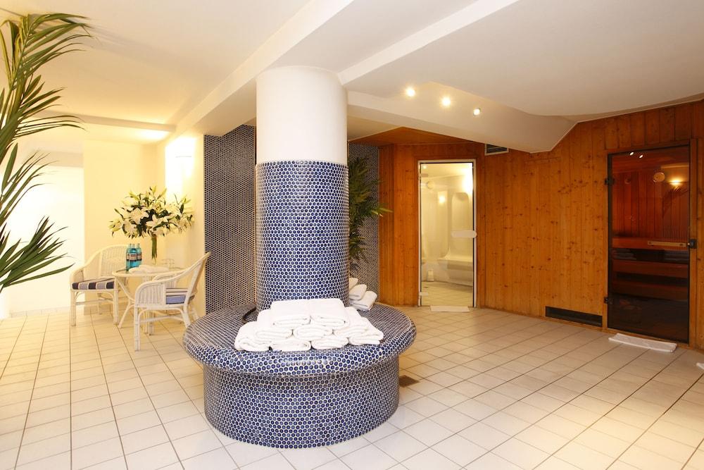 Schlosshotel Karlsruhe 4*