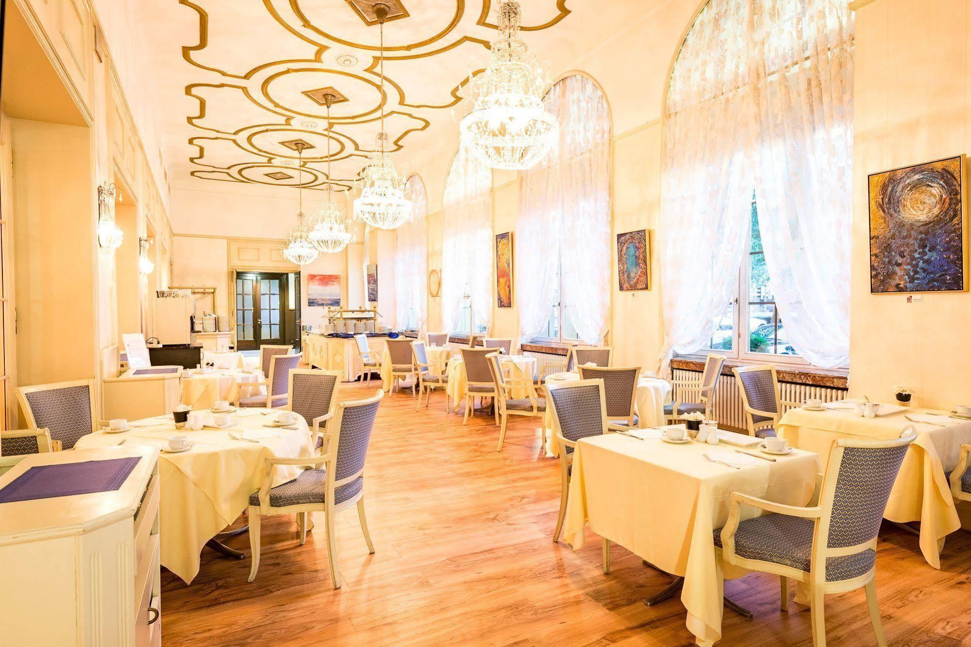 Hotel Schlosshotel Karlsruhe 4*