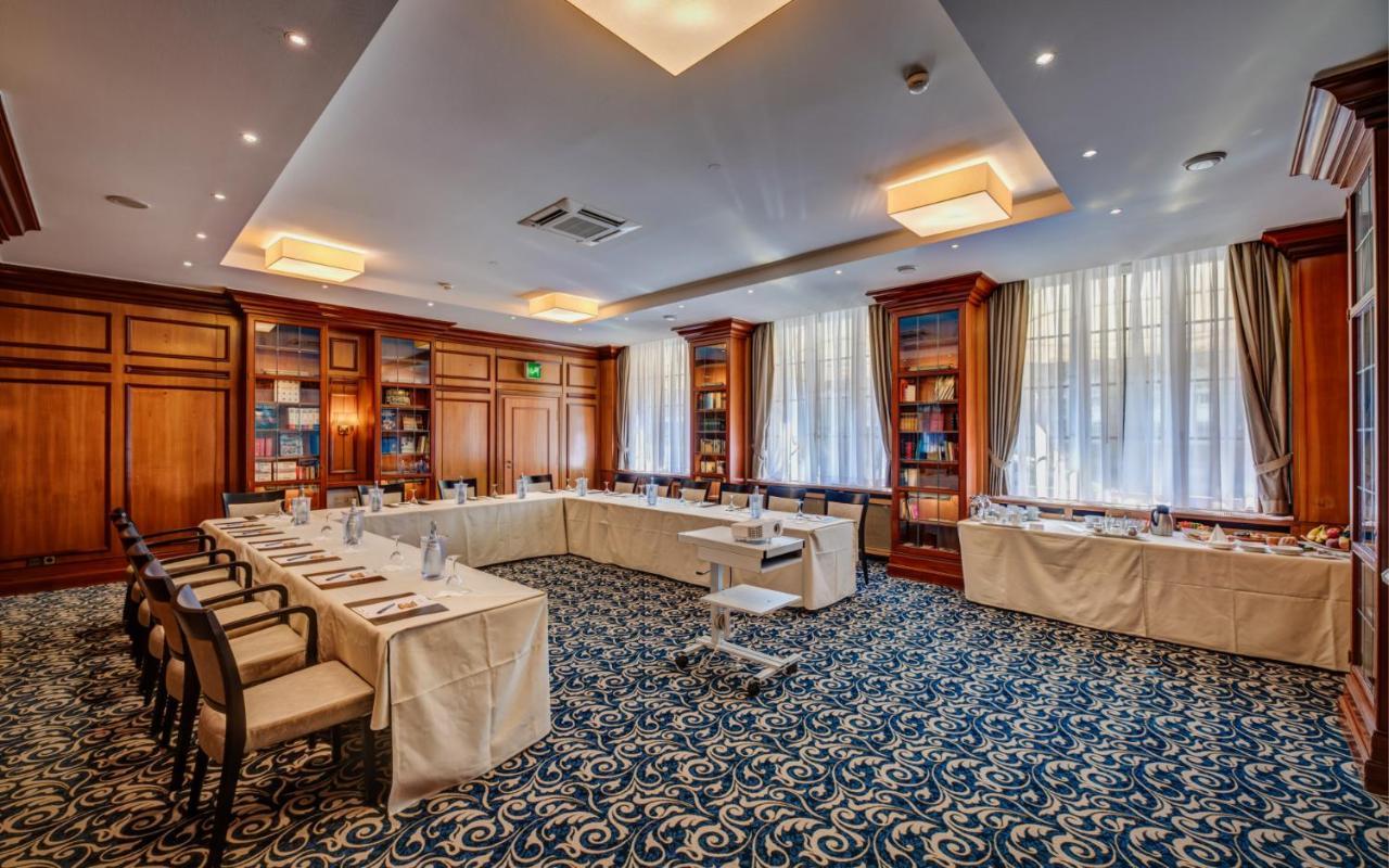 Schlosshotel Karlsruhe 4*